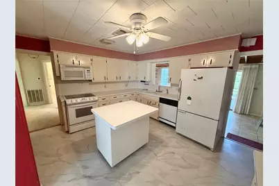 705 Shady Lane, Angleton, TX 77515 - Photo 7