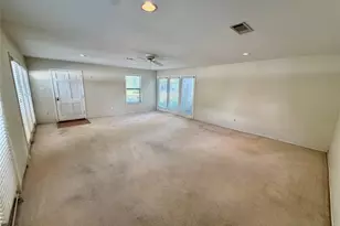 705 Shady Ln, Angleton, TX 77515 - Photo 5