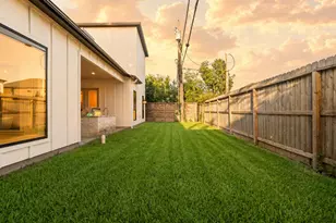 7119 Housman St, Houston, TX 77055 - Photo 47