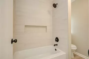 222 Ridgewood Dr, Oak Ridge North, TX 77386 - Photo 33