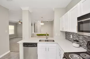2222 Maroneal St, Houston, TX 77030 - Photo 5