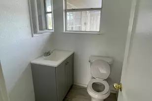 5102 Myrtlewood St, Houston, TX 77033 - Photo 7