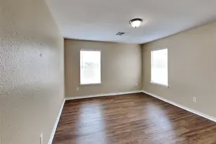 226 S Golden Oak Dr, Texas City, TX 77591 - Photo 15