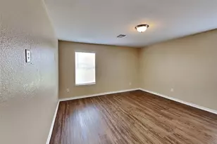 226 S Golden Oak Dr, Texas City, TX 77591 - Photo 17