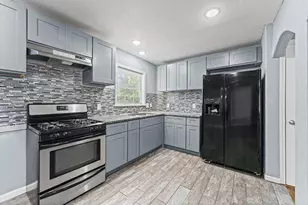 10401 Bessemer St, Houston, TX 77034 - Photo 9