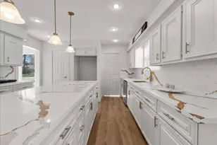 6702 Robinwick Ct, Spring, TX 77379 - Photo 9