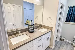 4420 Elmwood St, Houston, TX 77051 - Photo 5