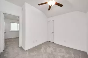 11918 Red Admiral Rd, Humble, TX 77346 - Photo 33