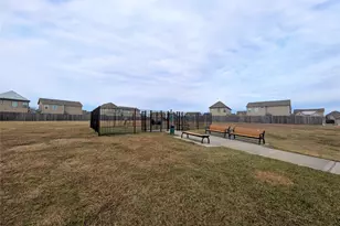 3226 Cloud Crest Ln, Dickinson, TX 77539 - Photo 17