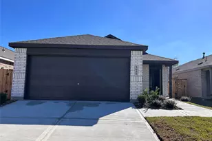 9010 Cape Birdland Dr, Baytown, TX 77521 - Photo 1