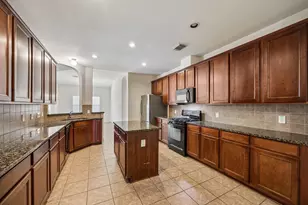 7803 Blue Lake Dr, Rosenberg, TX 77469 - Photo 5