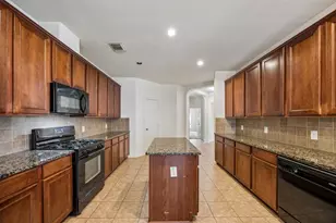 7803 Blue Lake Dr, Rosenberg, TX 77469 - Photo 7