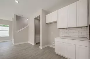 8128 Chateau St, Houston, TX 77028 - Photo 17
