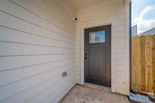 8128 Chateau St, Houston, TX 77028 - Photo 7