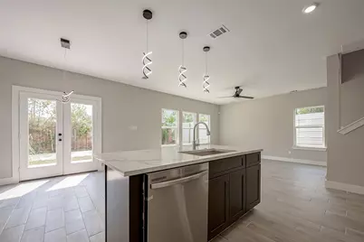 8128 Chateau Street, Houston, TX 77028 - Photo 19