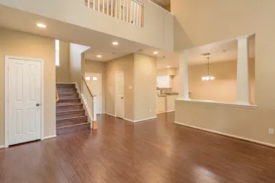 57 Scarlet Woods Court, The Woodlands, TX 77380 - Photo 5