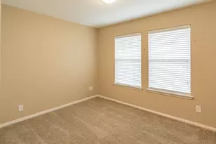 57 Scarlet Woods Ct, The Woodlands, TX 77380 - Photo 9