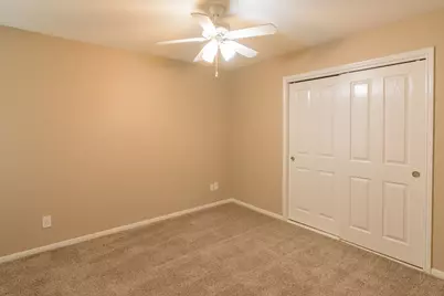 57 Scarlet Woods Court, The Woodlands, TX 77380 - Photo 11