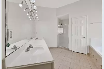 3807 Stableridge Drive, Houston, TX 77014 - Photo 15