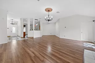 3807 Stableridge Dr, Houston, TX 77014 - Photo 5