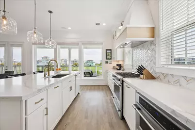 25919 Glossy Ibis Way, Galveston, TX 77554 - Photo 11