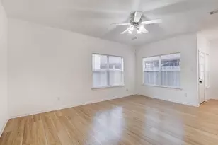 827 Forest Ivy Ln, Houston, TX 77067 - Photo 7