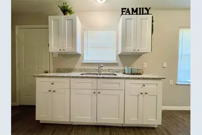 5743 Beldart Street, Houston, TX 77033 - Photo 5