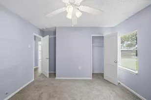 8146 Panay Dr, Houston, TX 77033 - Photo 17