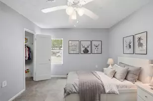 8146 Panay Dr, Houston, TX 77033 - Photo 5