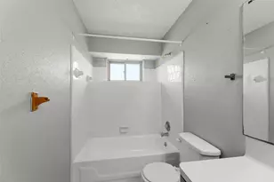 5730 Gineridge Dr, Houston, TX 77053 - Photo 17