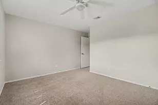 1826 Pilgrims Point Dr, Friendswood, TX 77546 - Photo 17