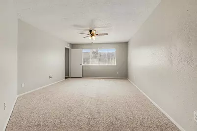 1826 Pilgrims Point Drive, Friendswood, TX 77546 - Photo 9