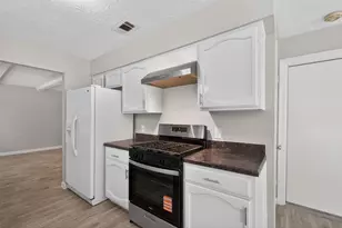 9510 Landry Blvd, Spring, TX 77379 - Photo 9