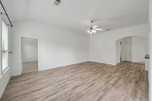 13035 Avery Ridge Ln, Tomball, TX 77377 - Photo 7
