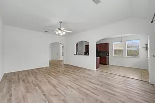 13035 Avery Ridge Ln, Tomball, TX 77377 - Photo 7