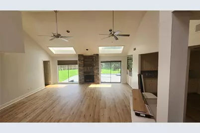 2127 Manor Green Drive, Houston, TX 77077 - Photo 17