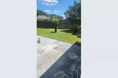 2127 Manor Green Drive, Houston, TX 77077 - Photo 47