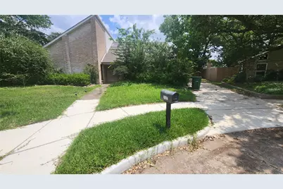 2127 Manor Green Drive, Houston, TX 77077 - Photo 1