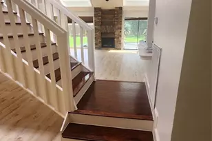 2127 Manor Green Dr, Houston, TX 77077 - Photo 7