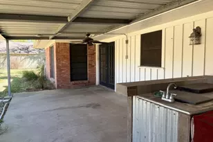 1002 Center St, El Campo, TX 77437 - Photo 27