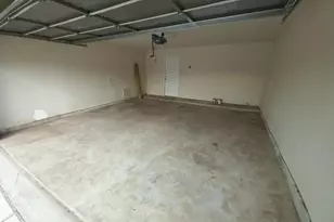 14914 Huntington Willow Ln, Houston, TX 77090 - Photo 17