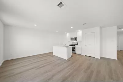 4528 Nevada Falls Drive, Conroe, TX 77303 - Photo 3