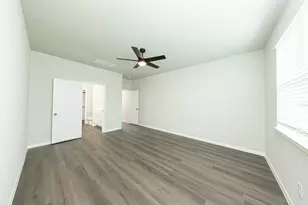 15614 Coneflower Hls Dr, Houston, TX 77090 - Photo 9