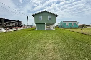855 County Rd 201, Sargent, TX 77414 - Photo 3