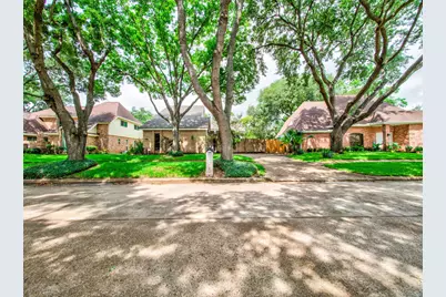 8022 La Brea Drive, Houston, TX 77083 - Photo 35