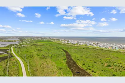 3030 9 Mile Road, Galveston, TX 77554 - Photo 9