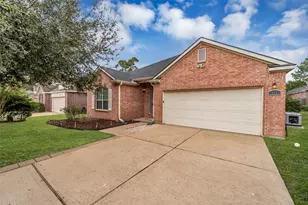 951 Fife Dr, Conroe, TX 77301 - Photo 1