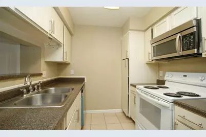 2822 S Bartell Drive #6, Houston, TX 77054 - Photo 9