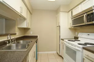 2822 S Bartell Dr, Houston, TX 77054 - Photo 9