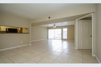 2822 S Bartell Drive #6, Houston, TX 77054 - Photo 5